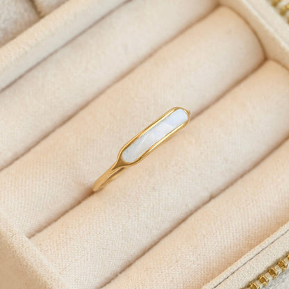 Lumi Mother of Pearl Ring