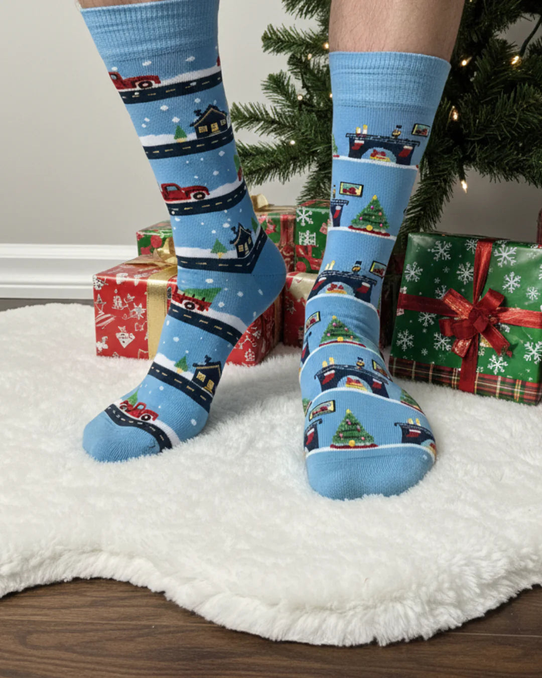 Christmas Vintage Truck & Living Room Socks