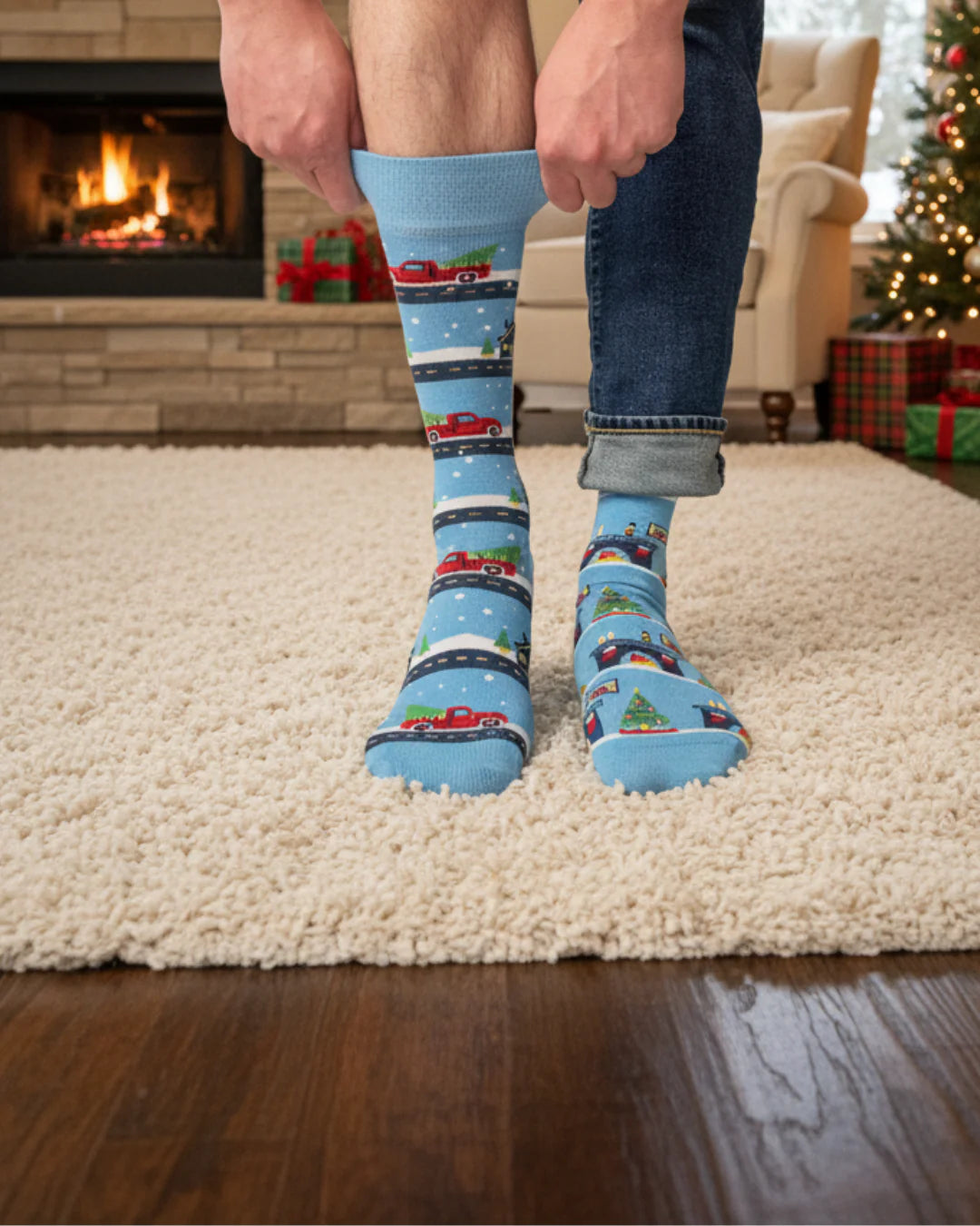 Christmas Vintage Truck & Living Room Socks